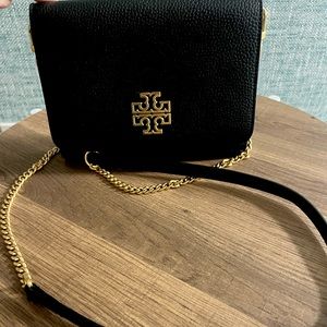 Tory Burch Chain Wallet / crossbody bag